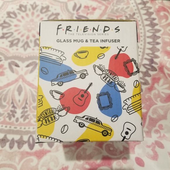 WB Friends The TV Series Sitcom Tea Infuser Glass Mug Central Perk Gift NWT NIB - Picture 4 of 4